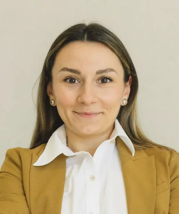 Elouise M. avatar